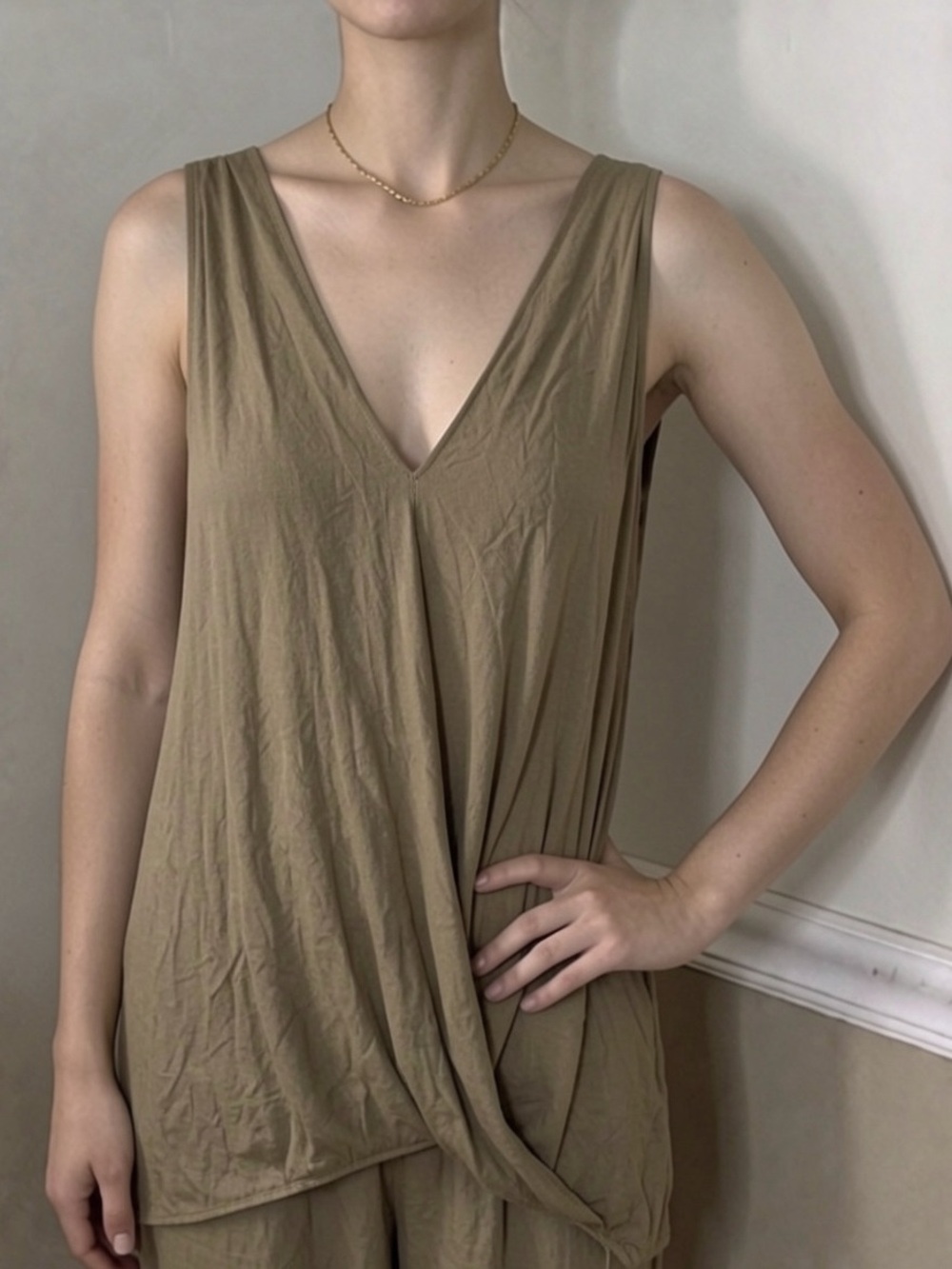 🤎 5 for $20! Zenana Outfitters Taupe V-Neck Draped Sleeveless Tank